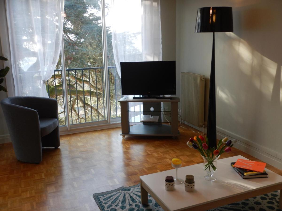Studio Quartier Chateau - Wifi - Garage Individuel A Cle - Electromenager Complet โป ภายนอก รูปภาพ